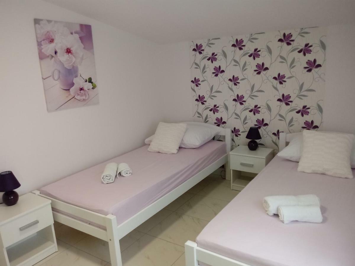 Apartmani Fran Vir Exteriér fotografie