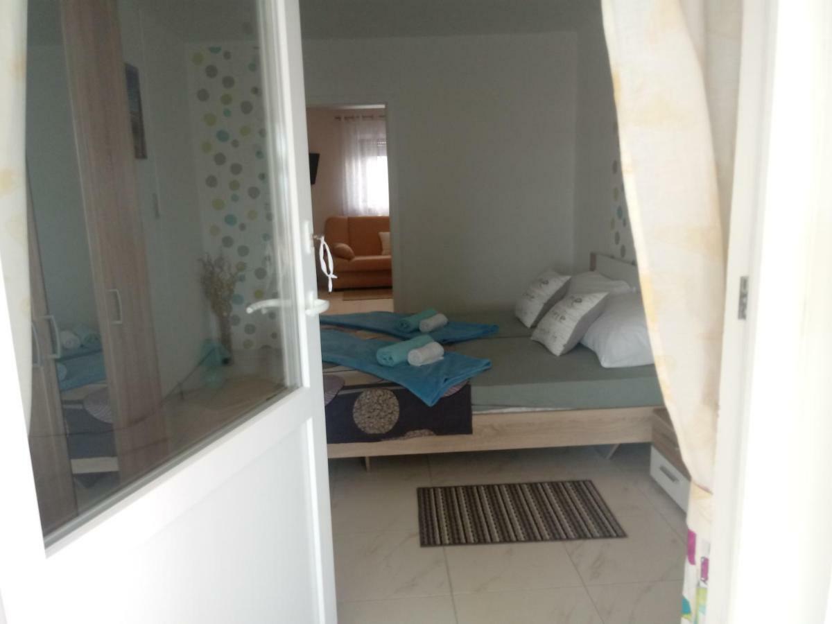 Apartmani Fran Vir Exteriér fotografie